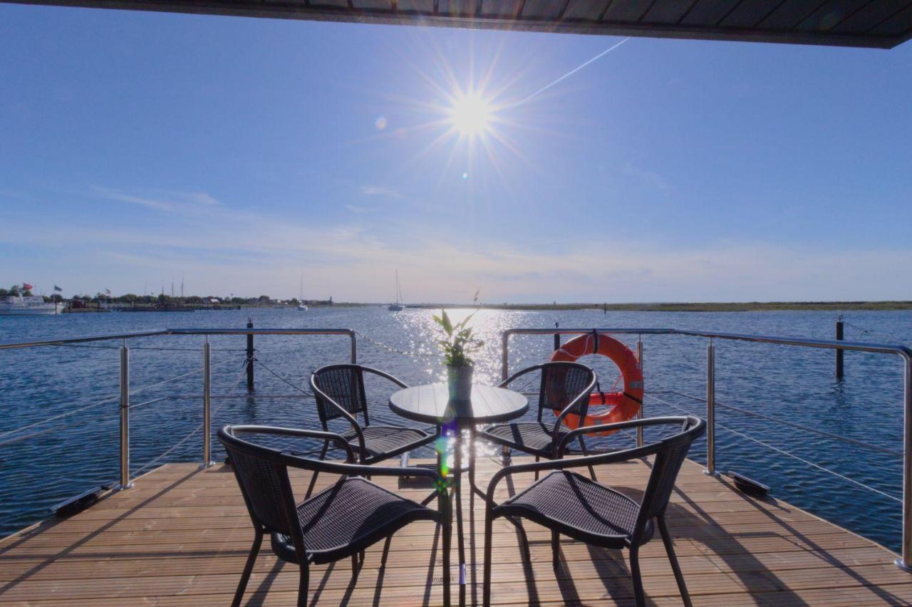 Hausboot Fjord Lacerta Mit Dachterrasse In Wendtorf Eksteriør billede